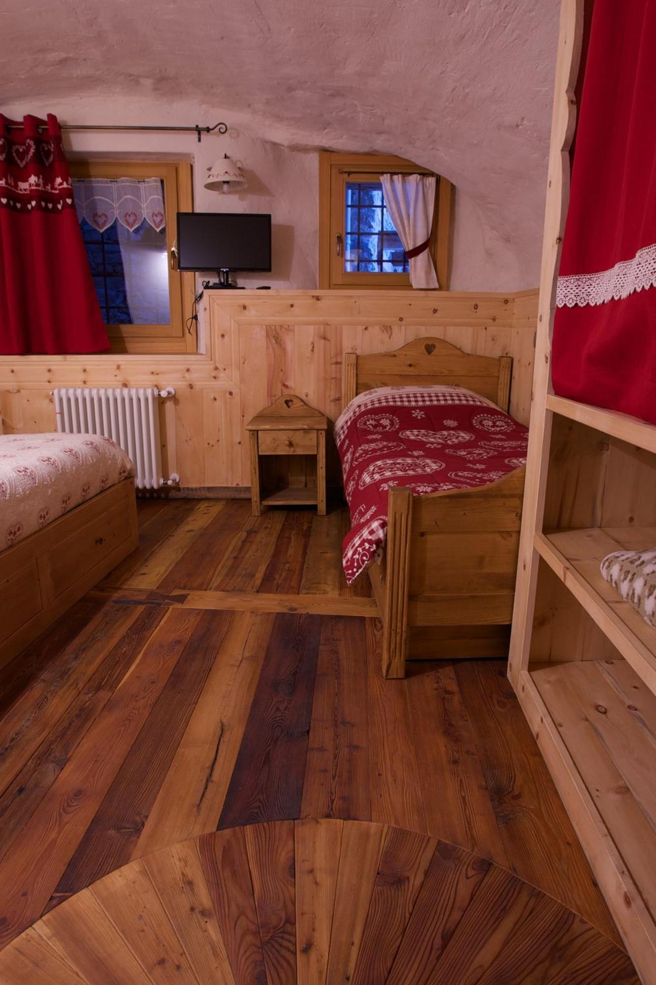 Maison Peroulaz Charvensod الغرفة الصورة