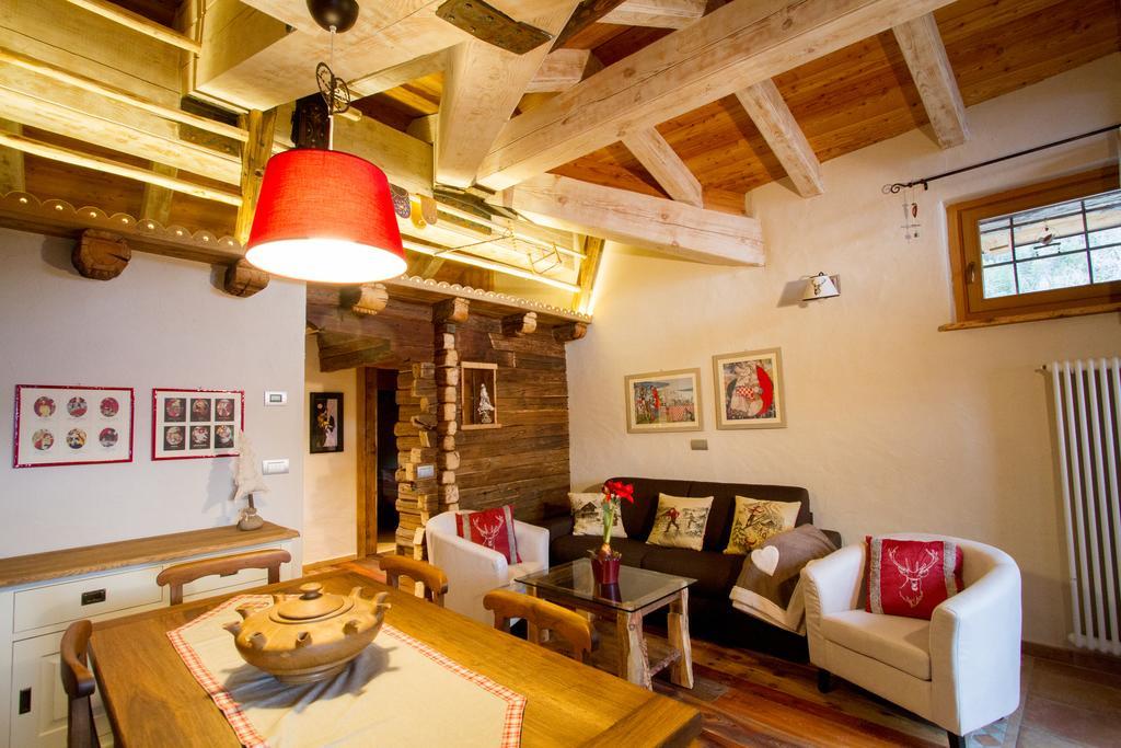 Maison Peroulaz Charvensod الغرفة الصورة